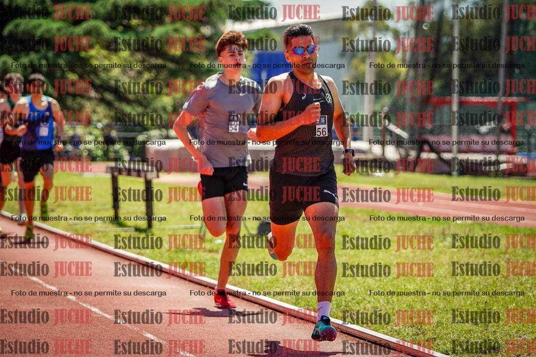 Fotos de los 800 m llanos de varones