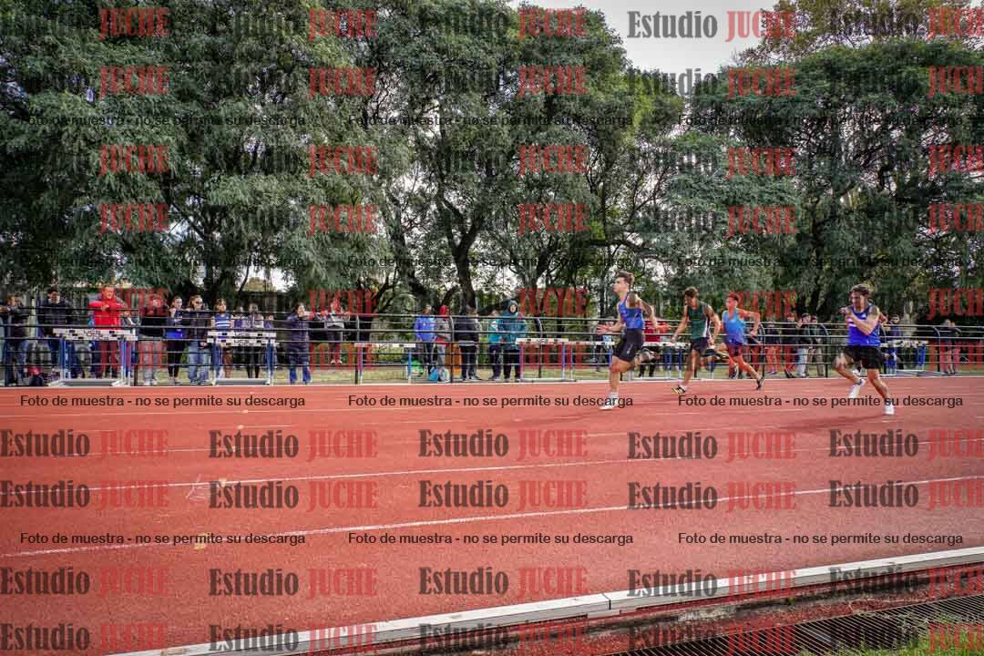 Fotos de los 100 m llanos de varones