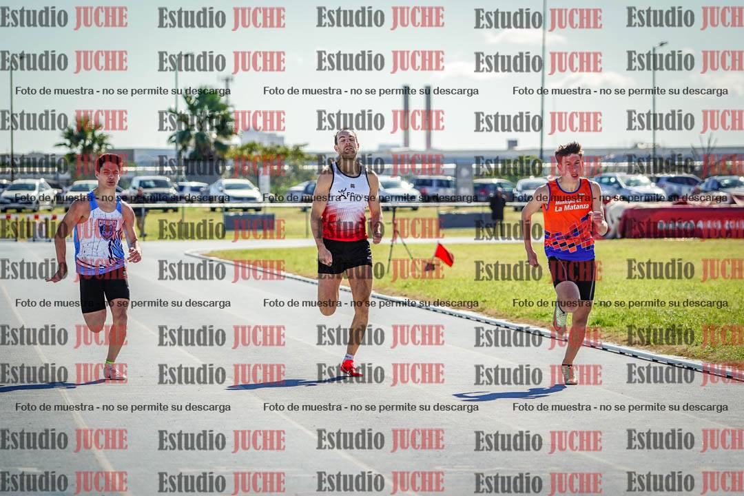 Fotos de los 200 m llanos de varones