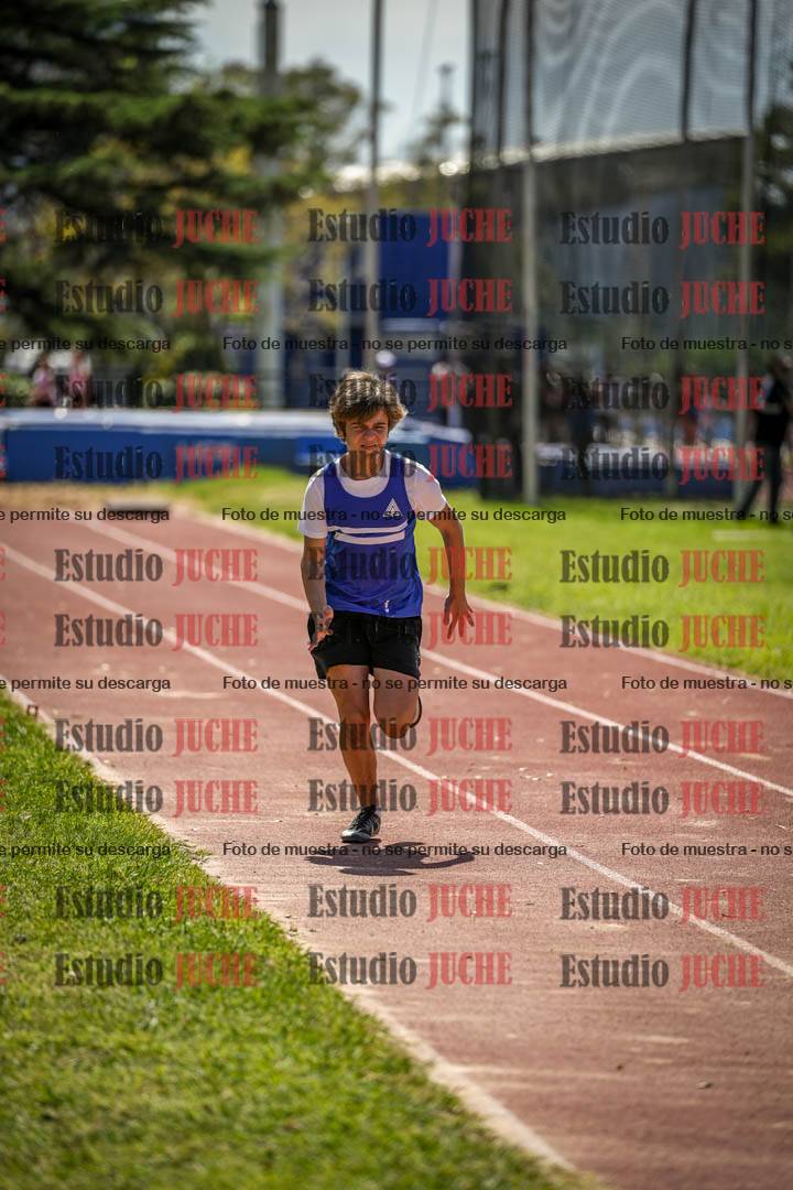Fotos del salto en largo de varones - (incluye octatlón)