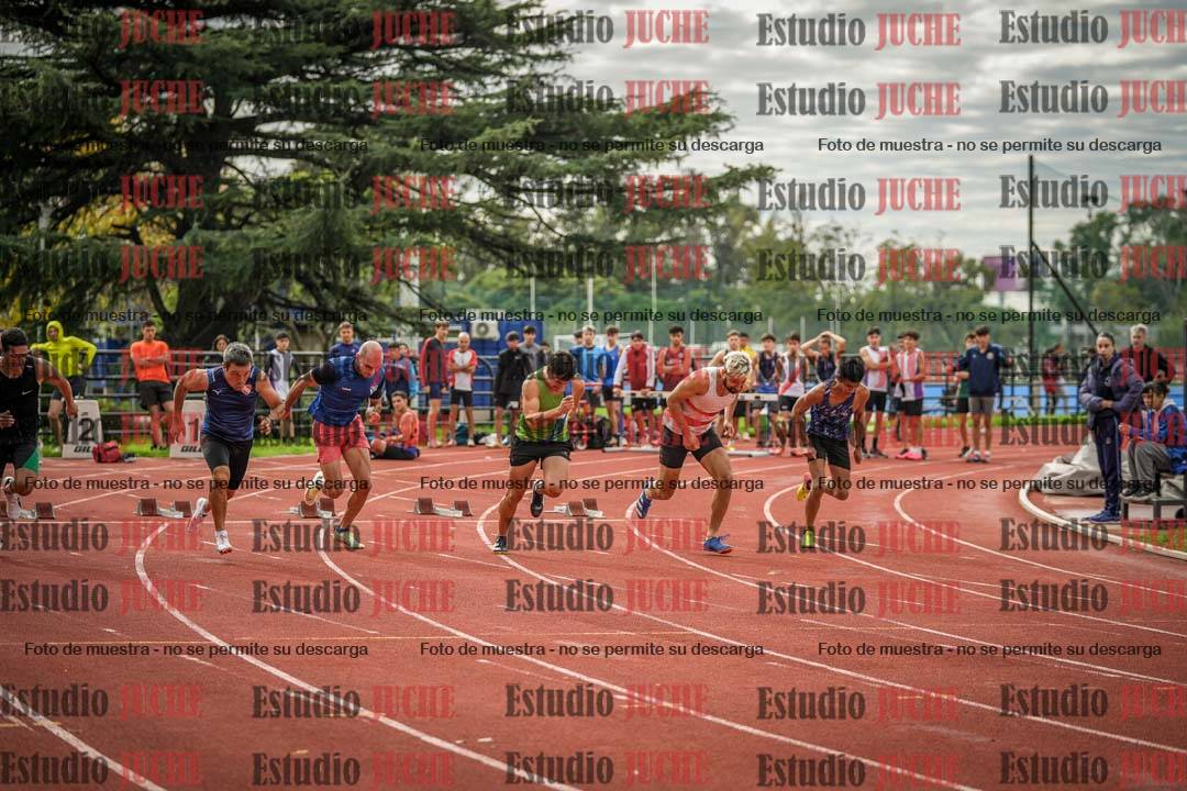 Fotos de los 100 m llanos de varones