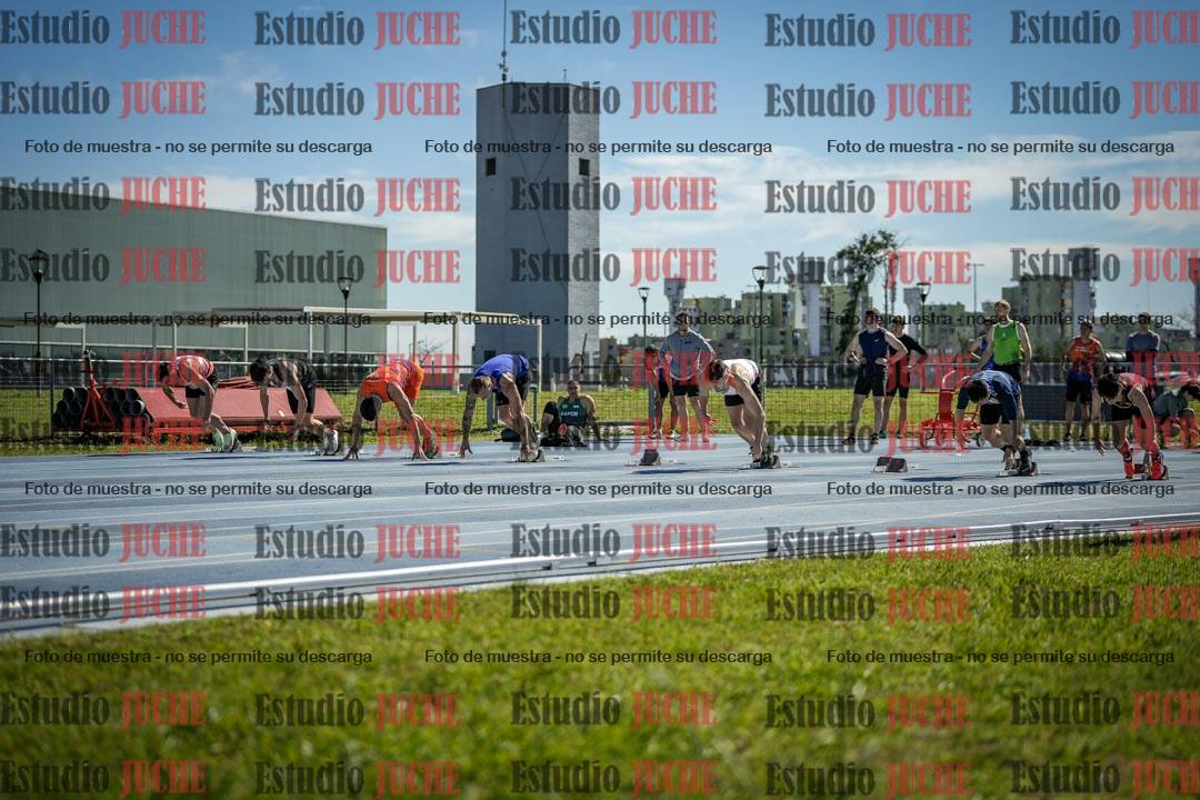 Fotos de los 100 m llanos de varones