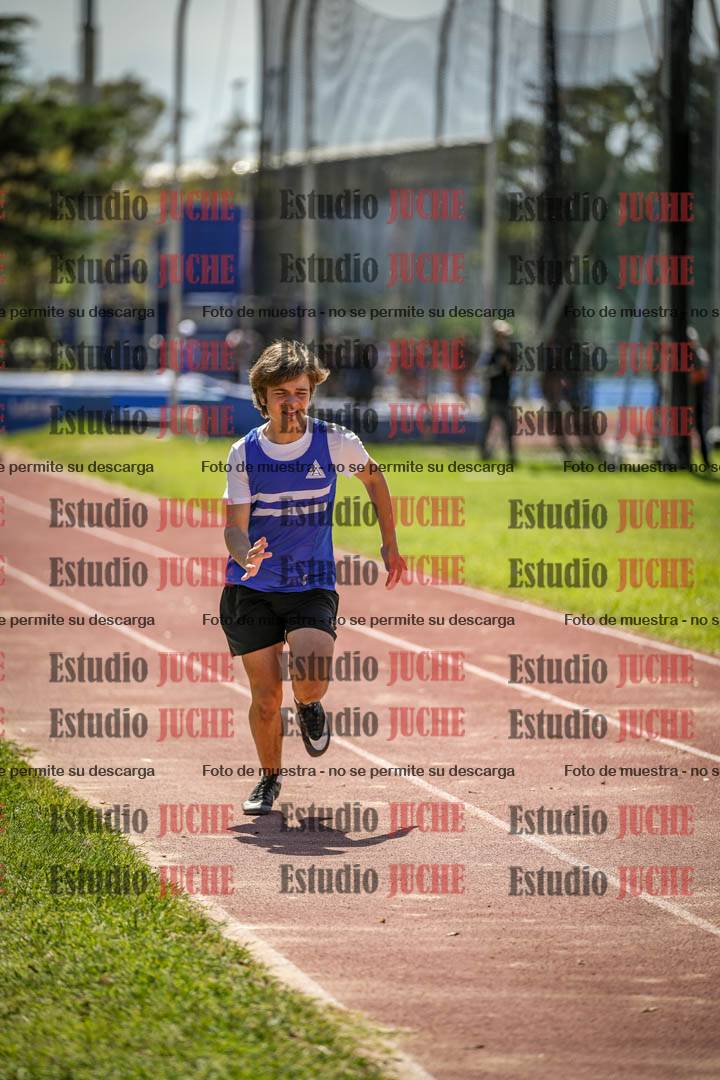 Fotos del salto en largo de varones - (incluye octatlón)