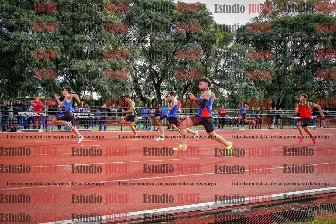 Fotos de los 100 m llanos de varones