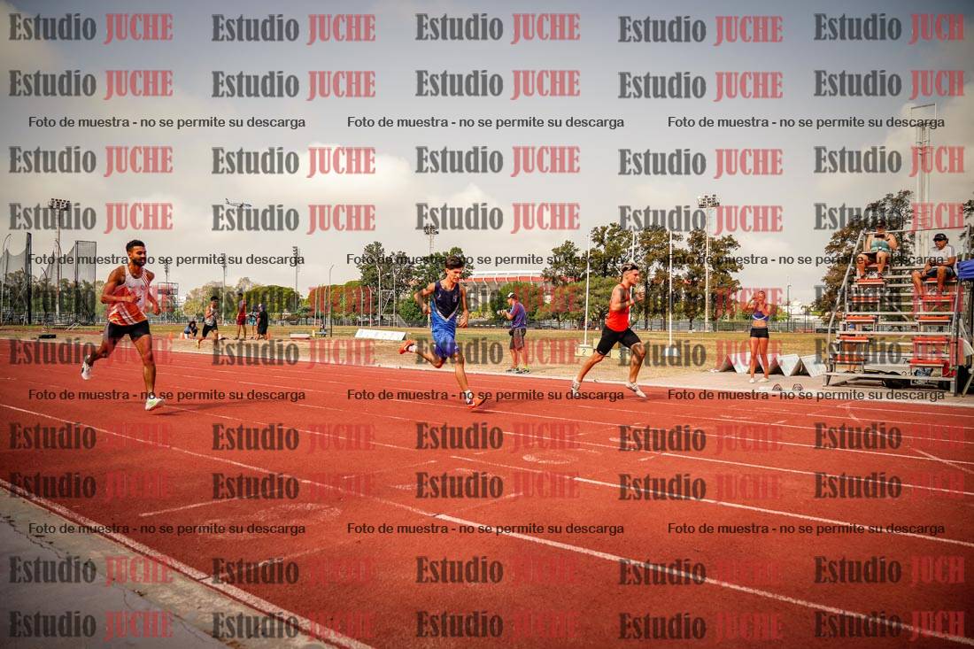 Fotos de los 400 m llanos de varones
