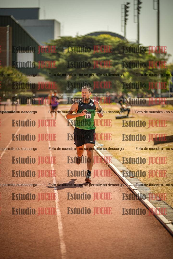 Fotos de los 3000 m llanos de varones