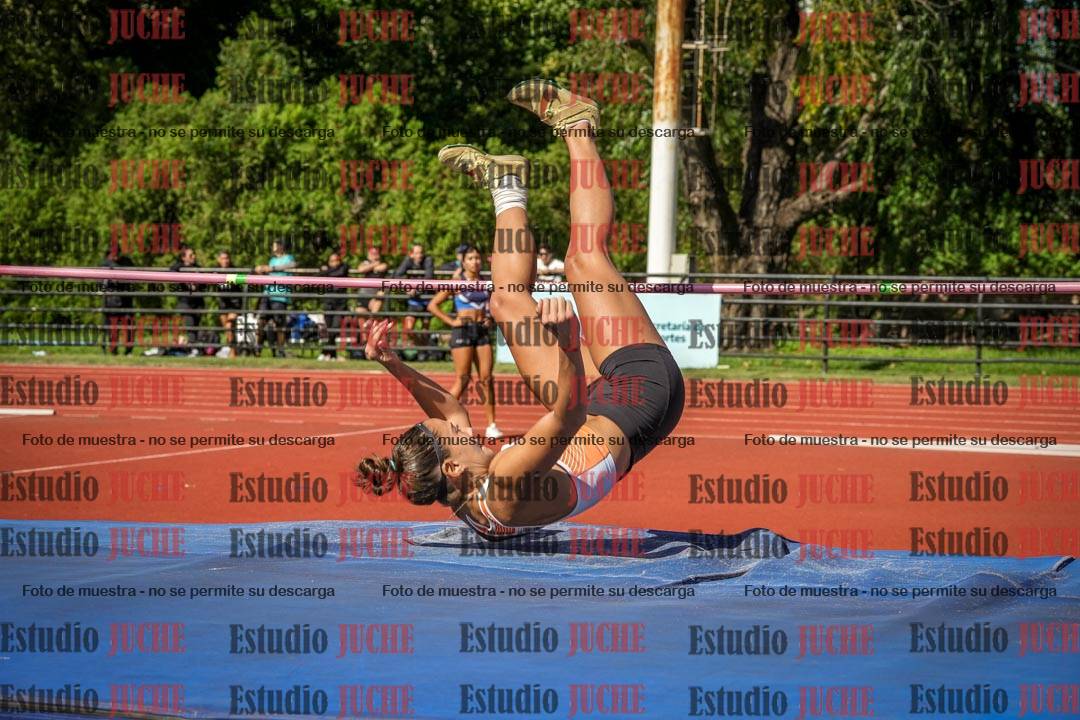 Fotos del salto en alto de mujeres - heptatlón 2
