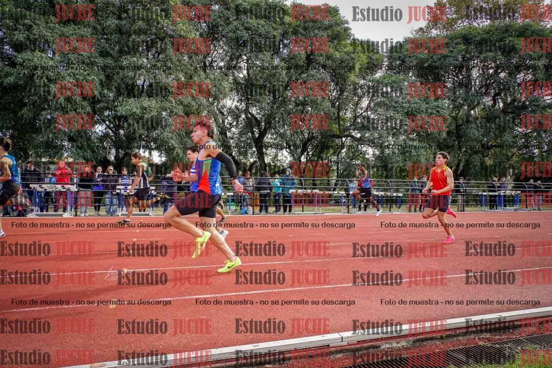 Fotos de los 100 m llanos de varones