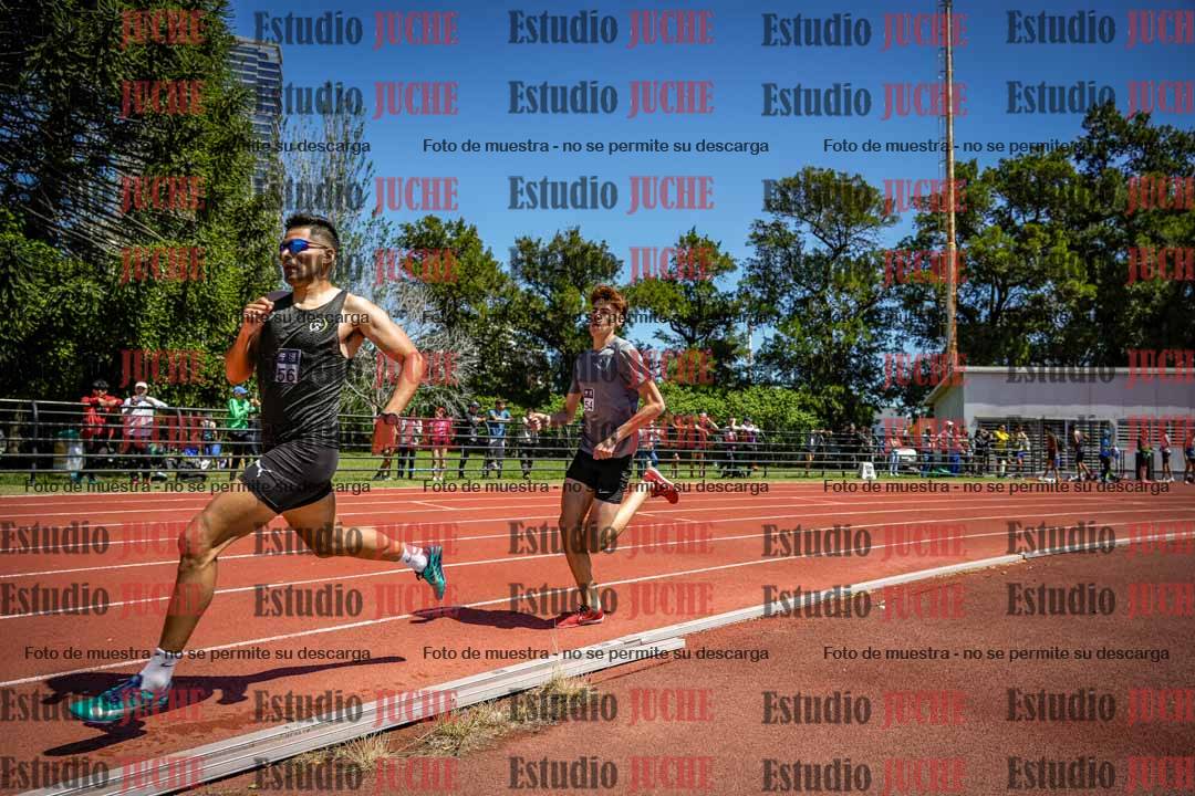 Fotos de los 800 m llanos de varones