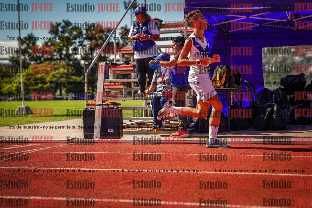 Fotos de los 2400 m de varones