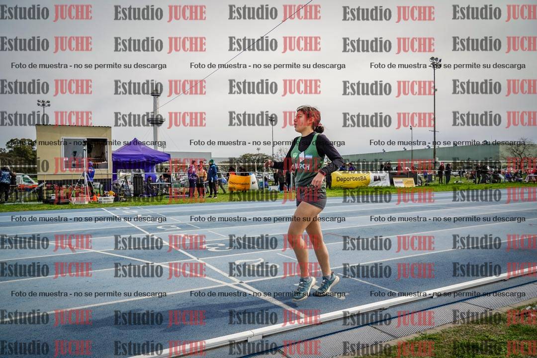 Fotos de los 800 m llanos de mujeres - U14