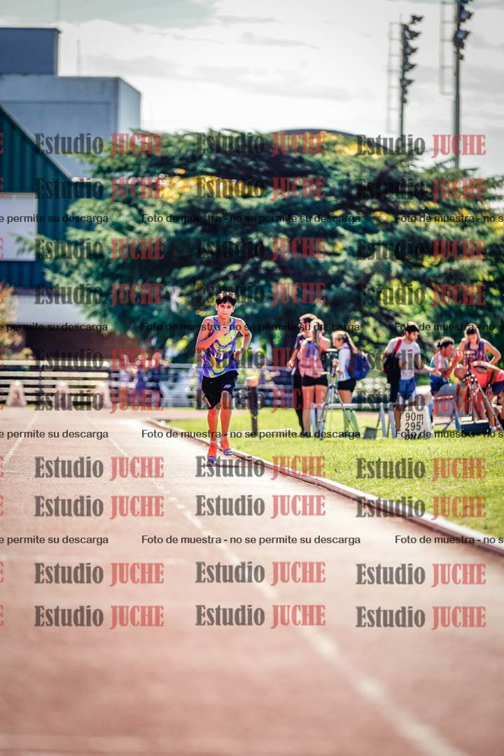 Fotos de los 2400 m de varones