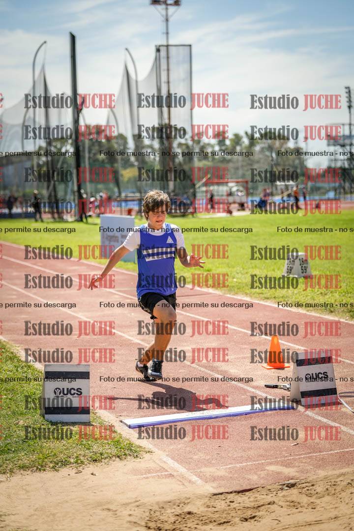 Fotos del salto en largo de varones - (incluye octatlón)