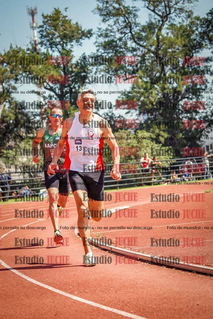 Fotos de los 800 m llanos de varones