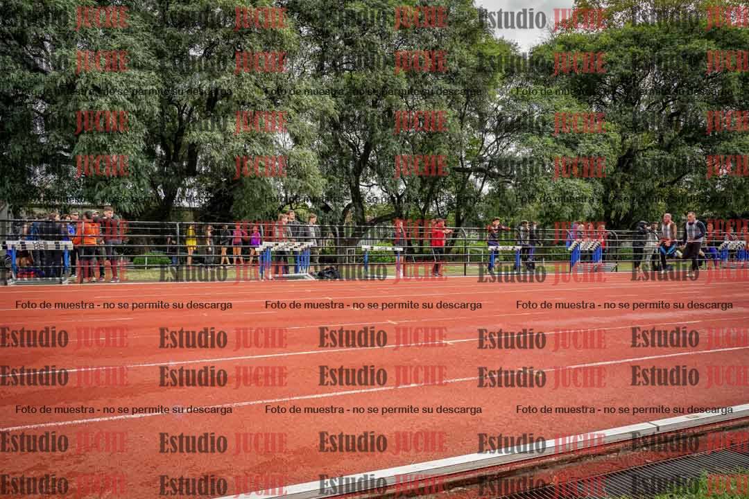 Fotos de los 100 m llanos de varones
