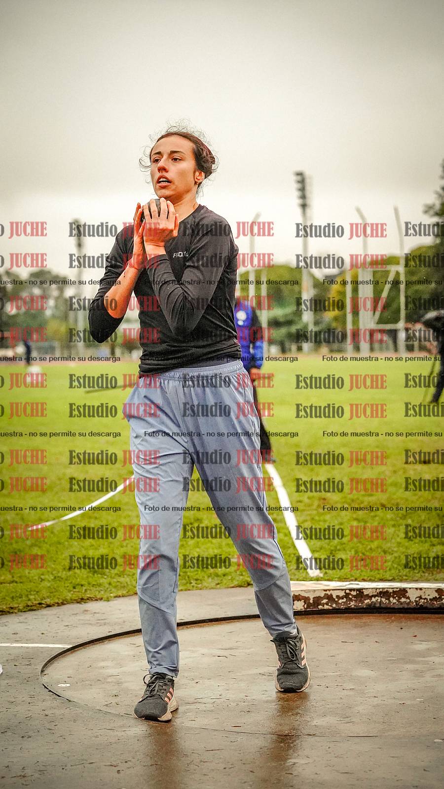 Fotos del lanzamiento de bala de mujeres - heptatlón 3