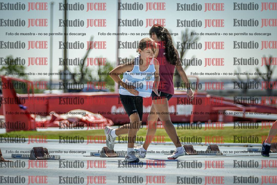 Fotos de los 80 m llanos de mujeres