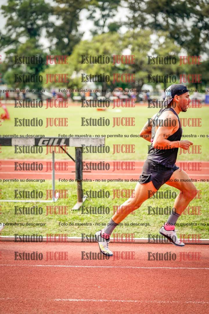 Fotos de los 3000 m llanos de varones