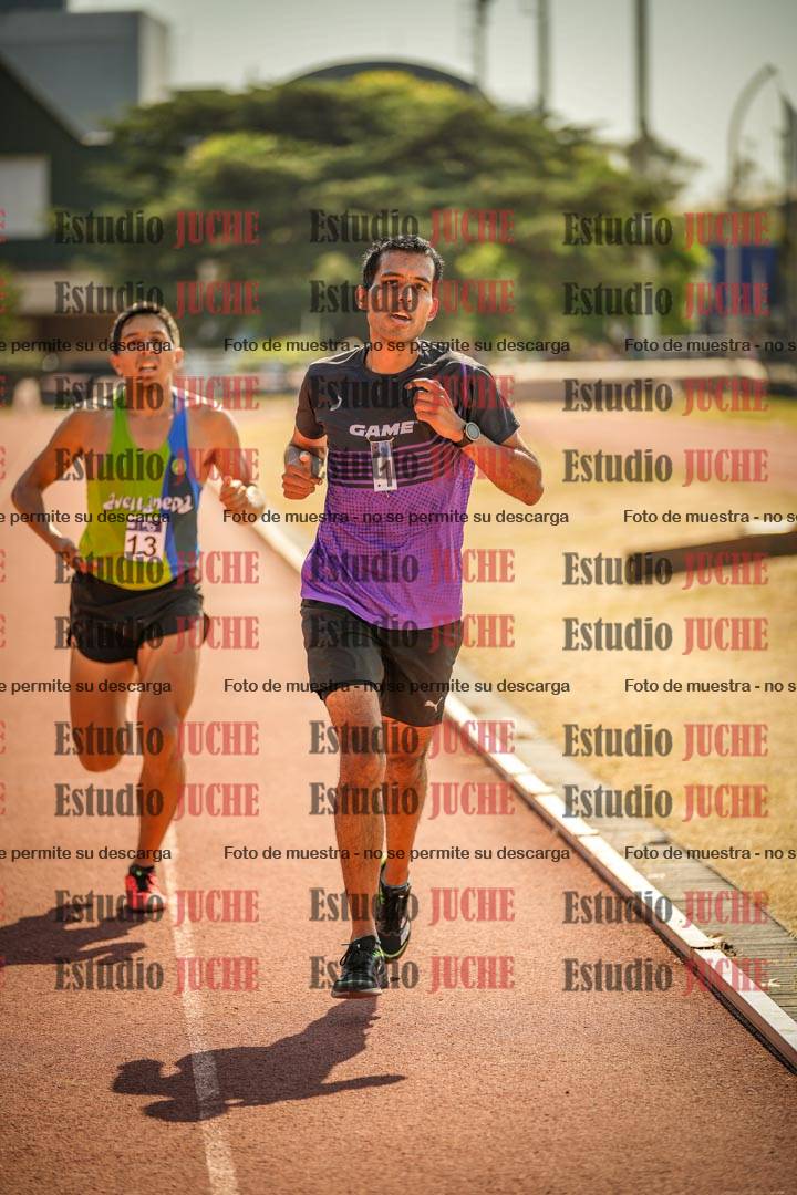 Fotos de los 3000 m llanos de varones