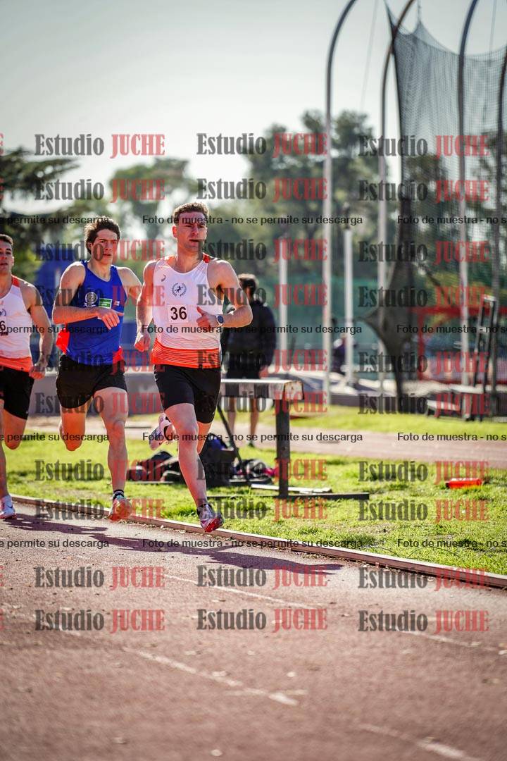 Fotos de los 800 m llanos de varones