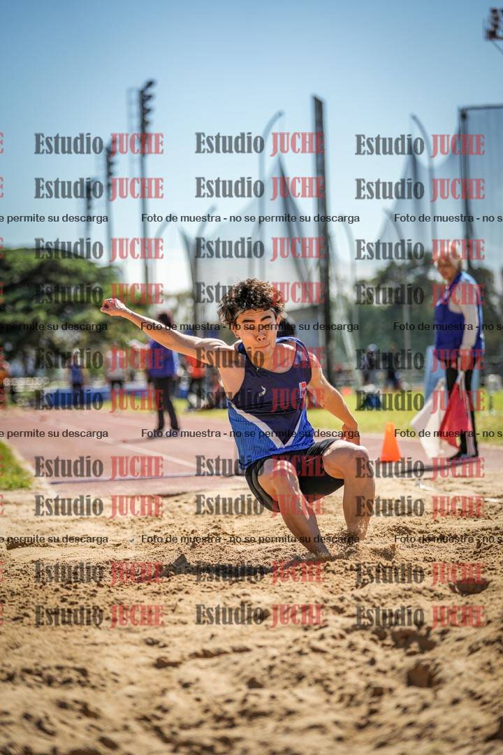 Fotos del salto en largo de varones