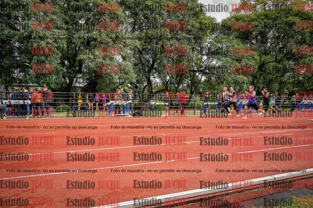 Fotos de los 100 m llanos de varones