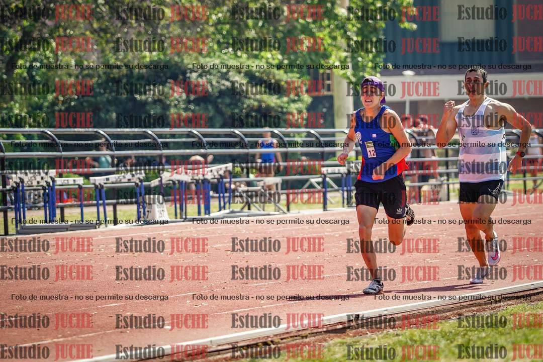 Fotos de los 800 m llanos de varones