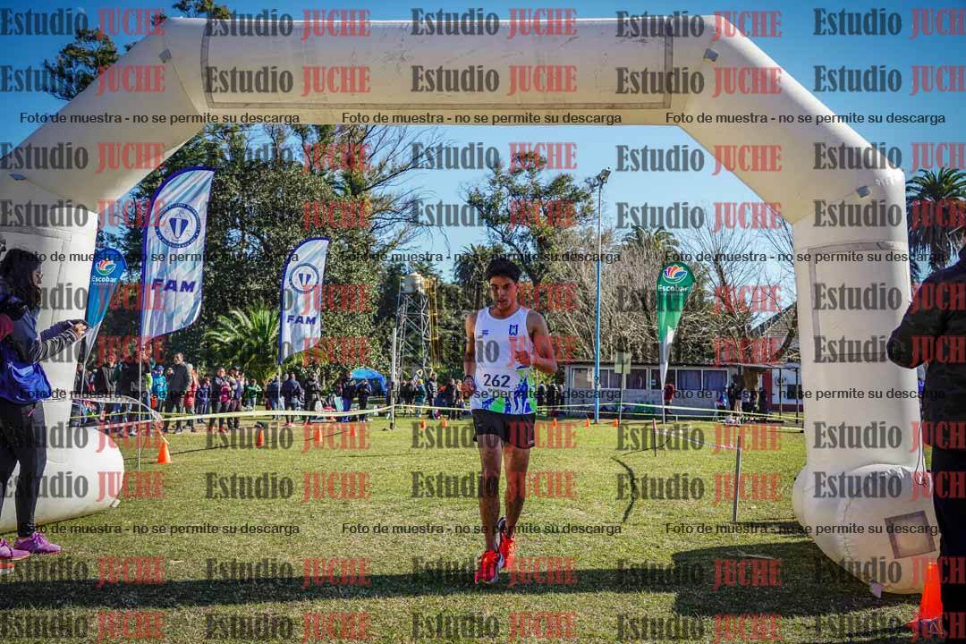 Fotos de la llegada del cross de 6000 m