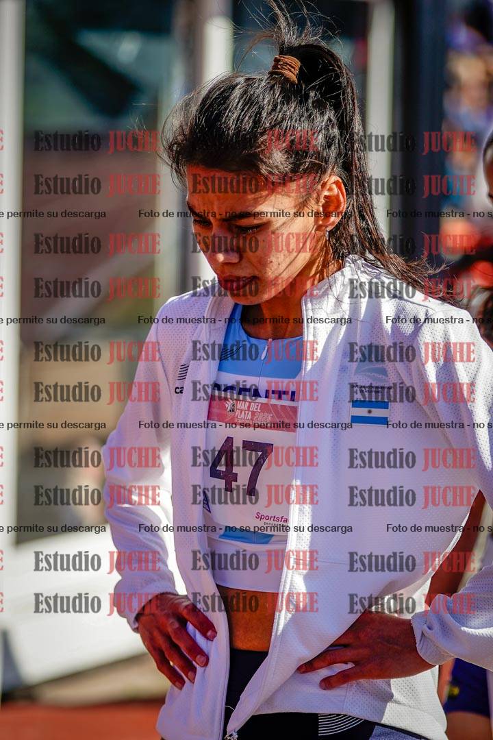 Fotos de algunos extras y podios del día 2