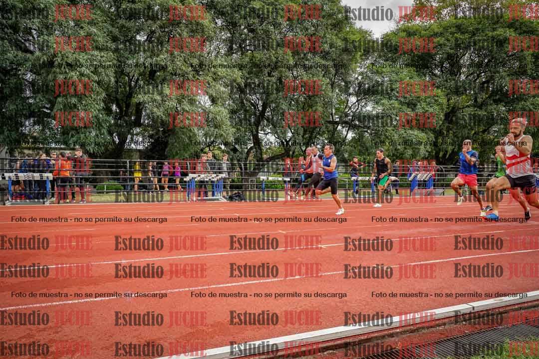 Fotos de los 100 m llanos de varones