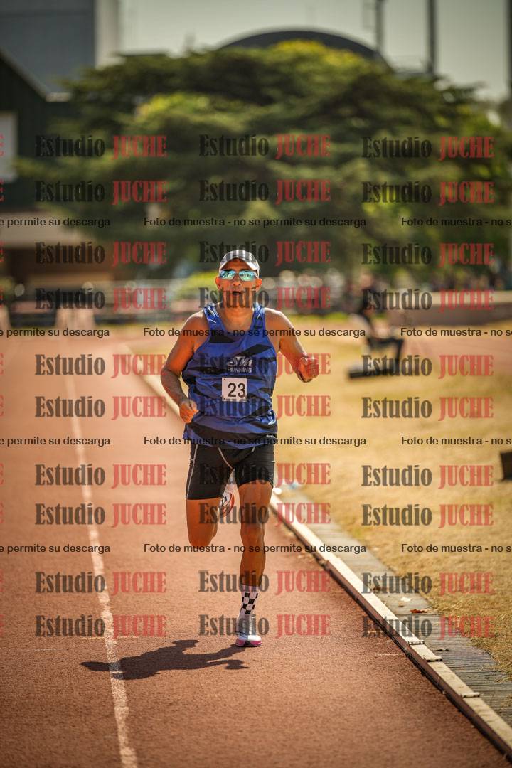 Fotos de los 3000 m llanos de varones