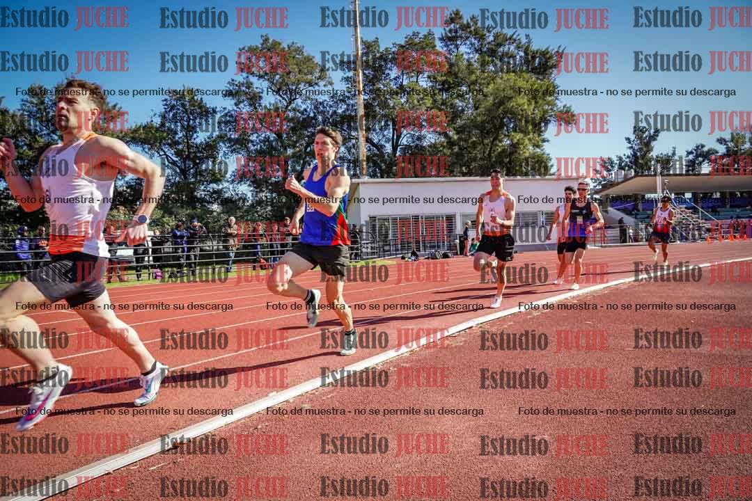 Fotos de los 800 m llanos de varones