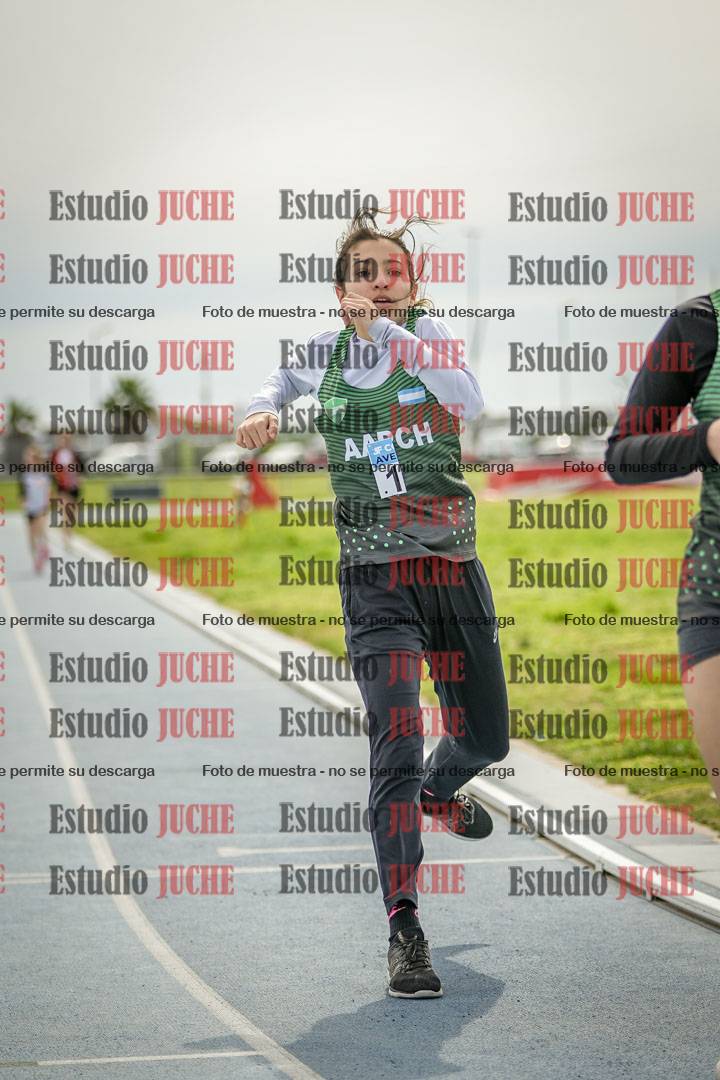 Fotos de los 800 m llanos de mujeres - U14