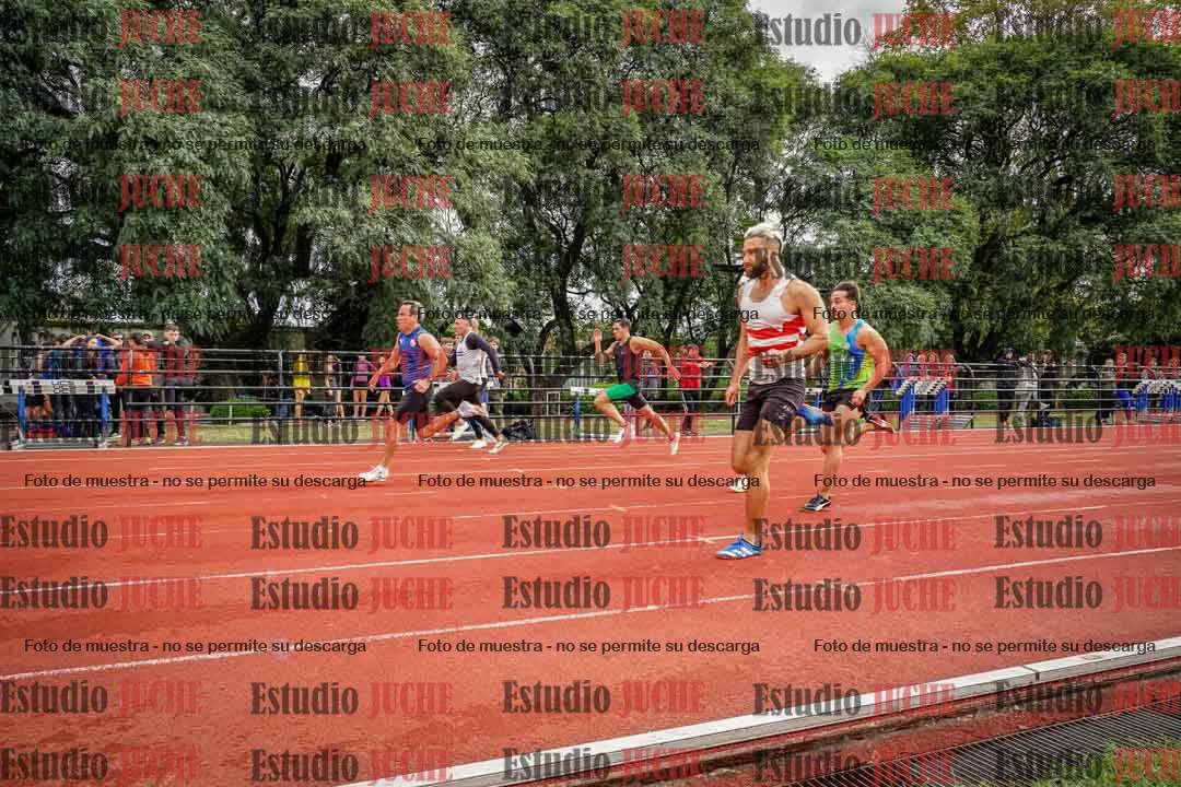 Fotos de los 100 m llanos de varones