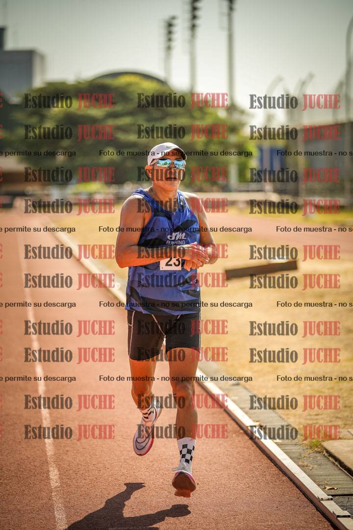 Fotos de los 3000 m llanos de varones