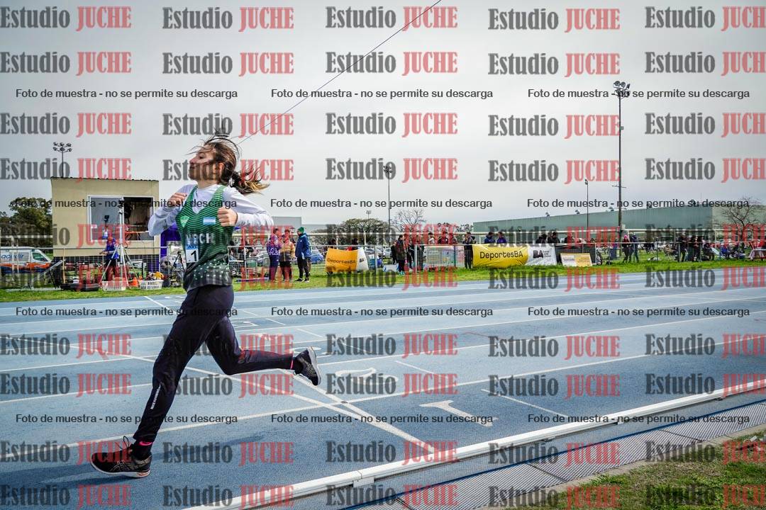 Fotos de los 800 m llanos de mujeres - U14