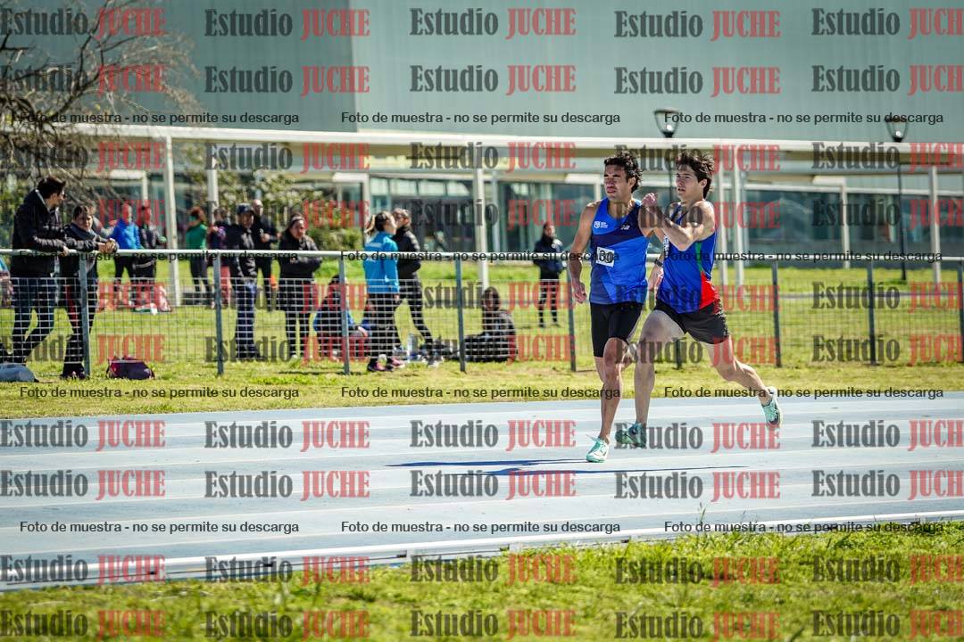 Fotos de los 800 m llanos de varones