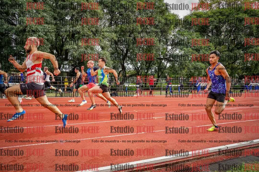 Fotos de los 100 m llanos de varones