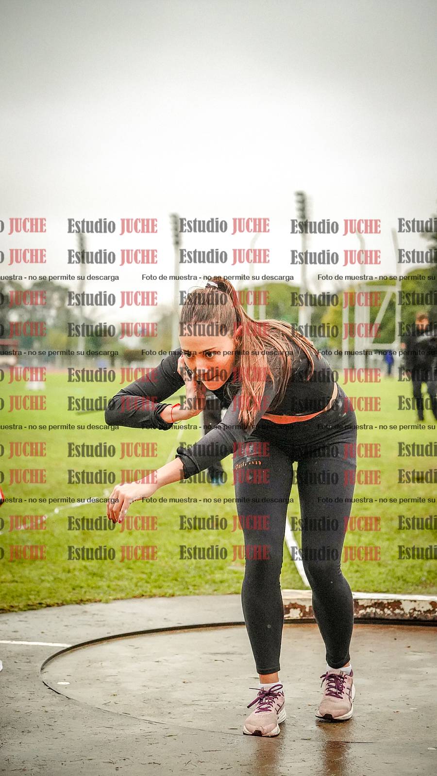 Fotos del lanzamiento de bala de mujeres - heptatlón 3