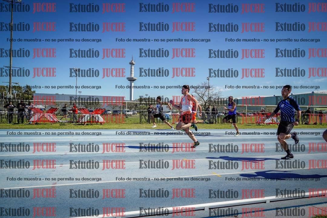 Fotos de los 100 m llanos de varones