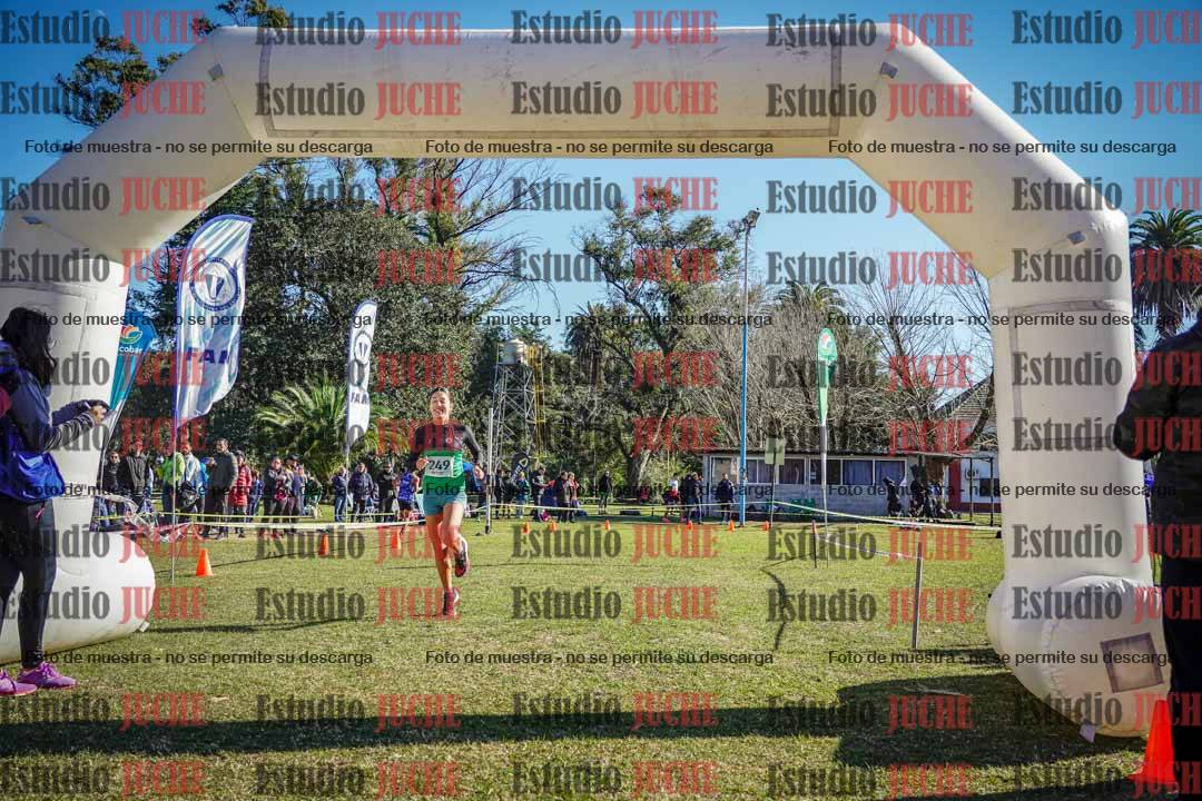 Fotos de la llegada del cross de 6000 m