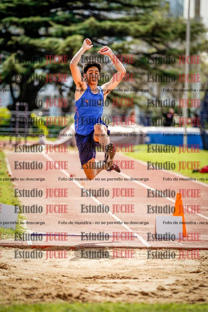 Fotos del salto en largo de varones - octatlón 2