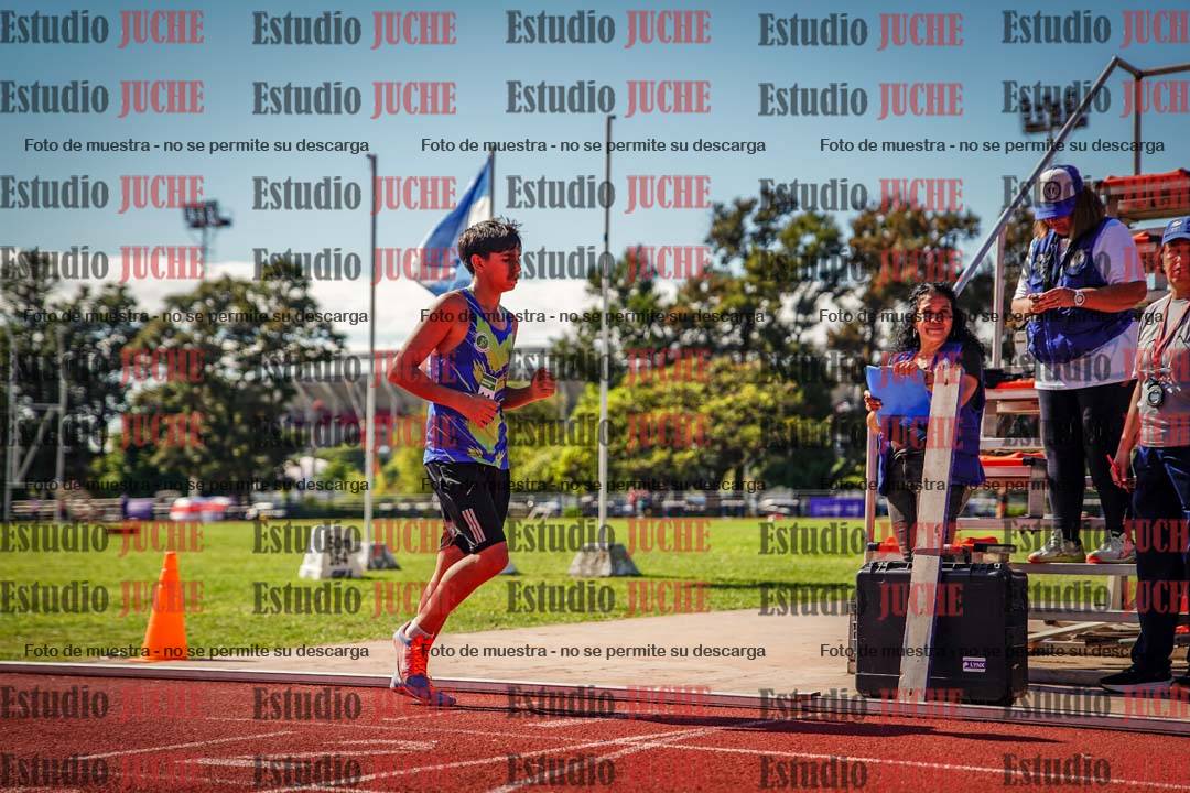 Fotos de los 2400 m de varones