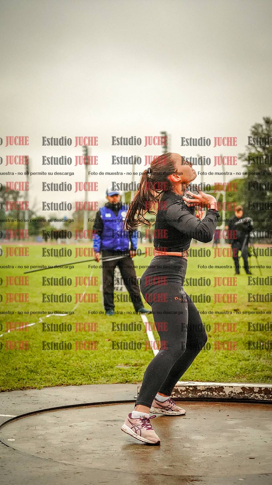 Fotos del lanzamiento de bala de mujeres - heptatlón 3