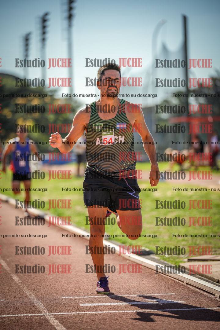 Fotos de los 800 m llanos de varones