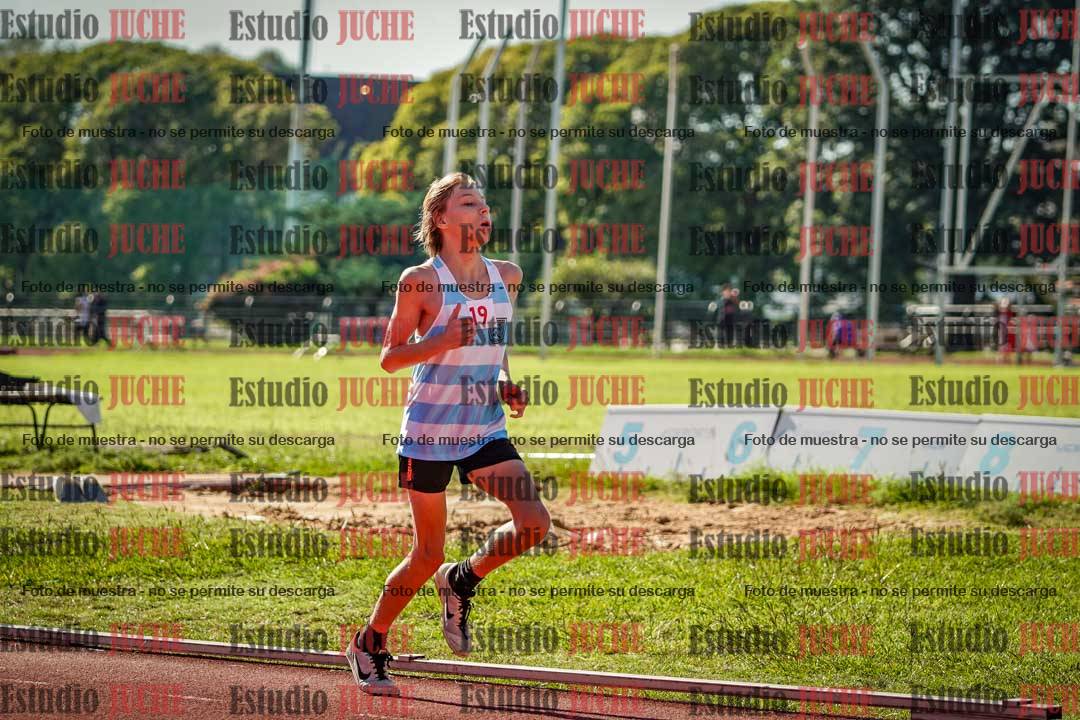 Fotos de los 2400 m llanos de varones