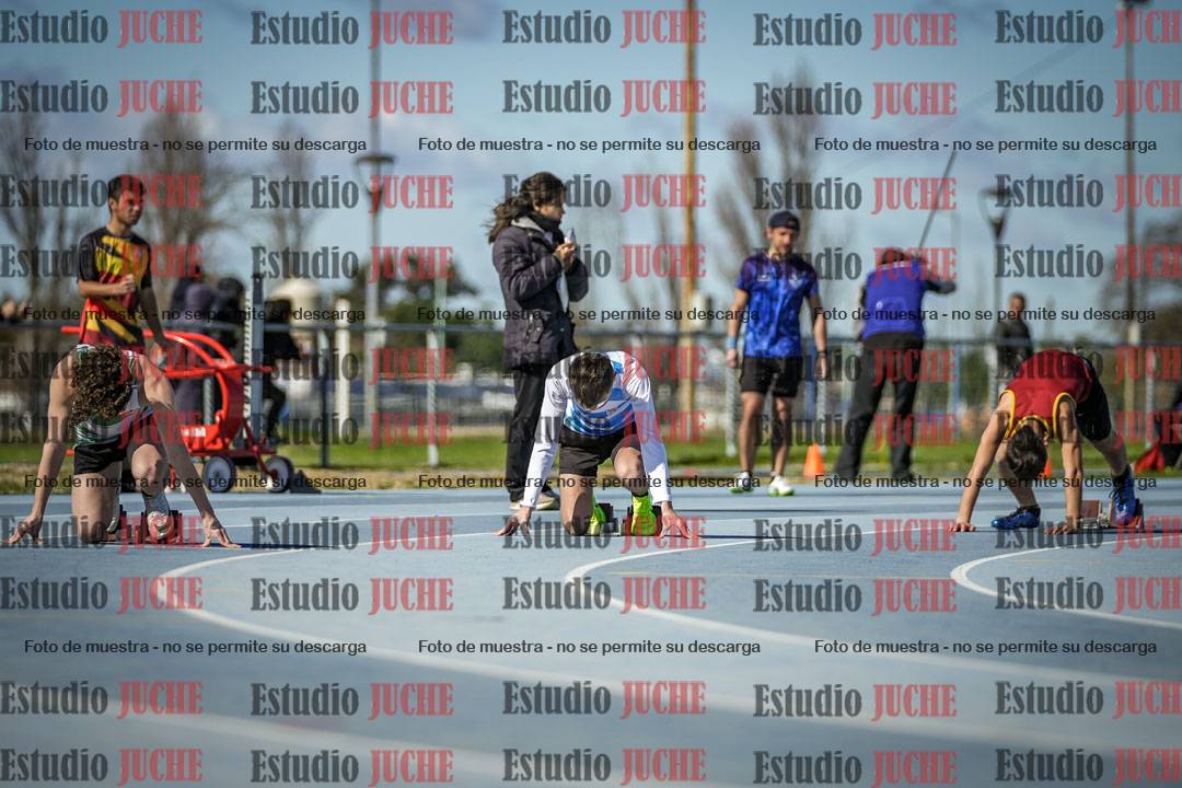 Fotos de los 200 m llanos de varones