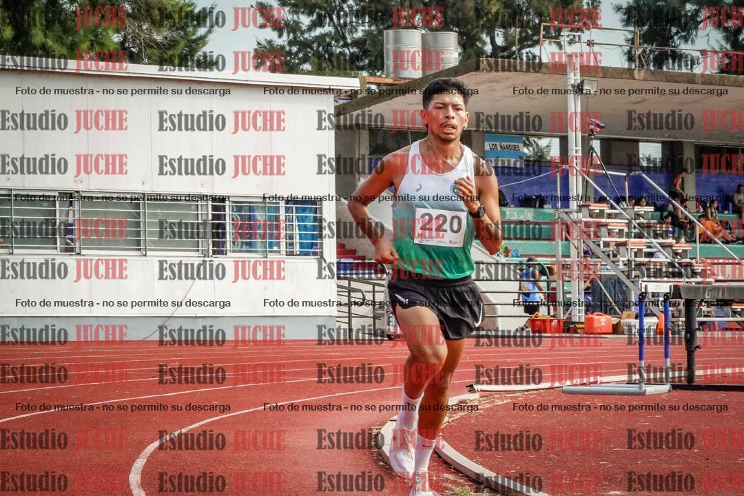 Fotos de los 3000 m llanos de varones