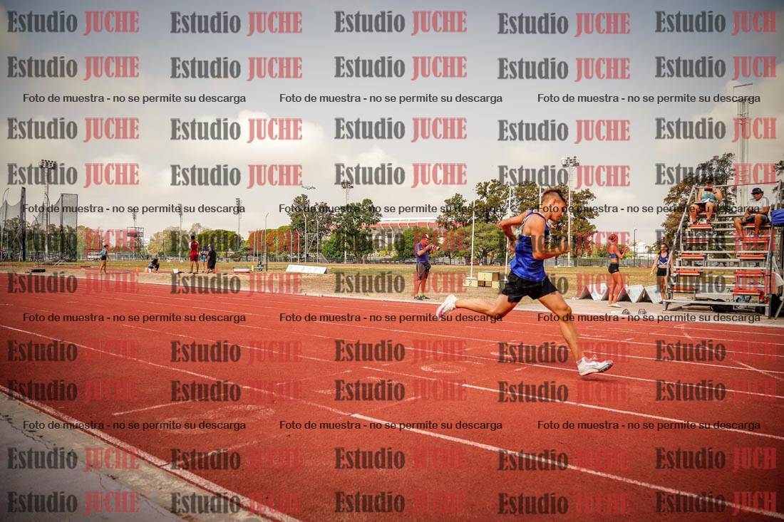 Fotos de los 400 m llanos de varones
