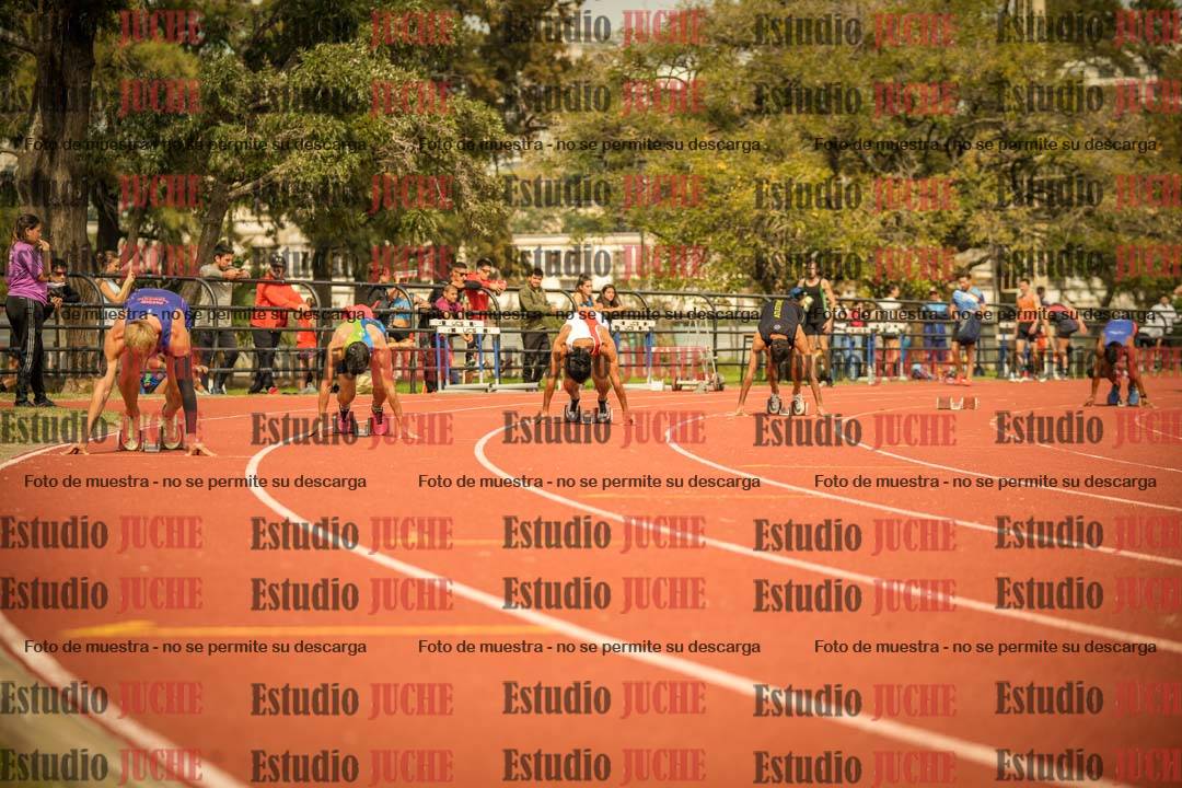 Fotos de los 200 m llanos de varones